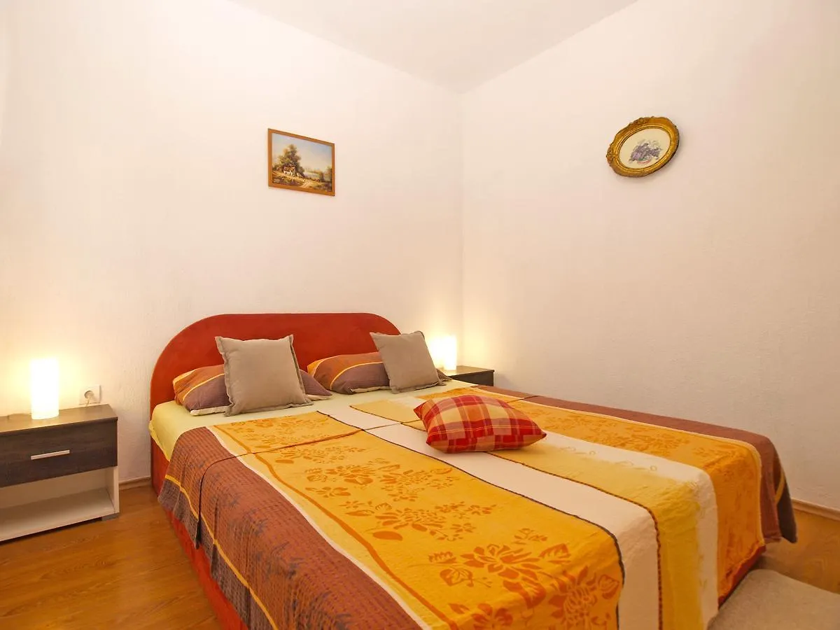 Apartment Josip 1649 Fažana 0*,  Hırvatistan